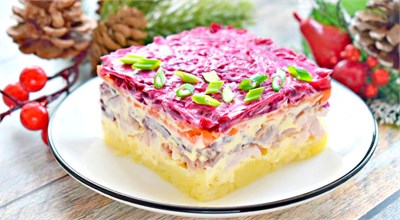 САЛАТ КУРОЧКА ПОД ШУБКОЙ 08094